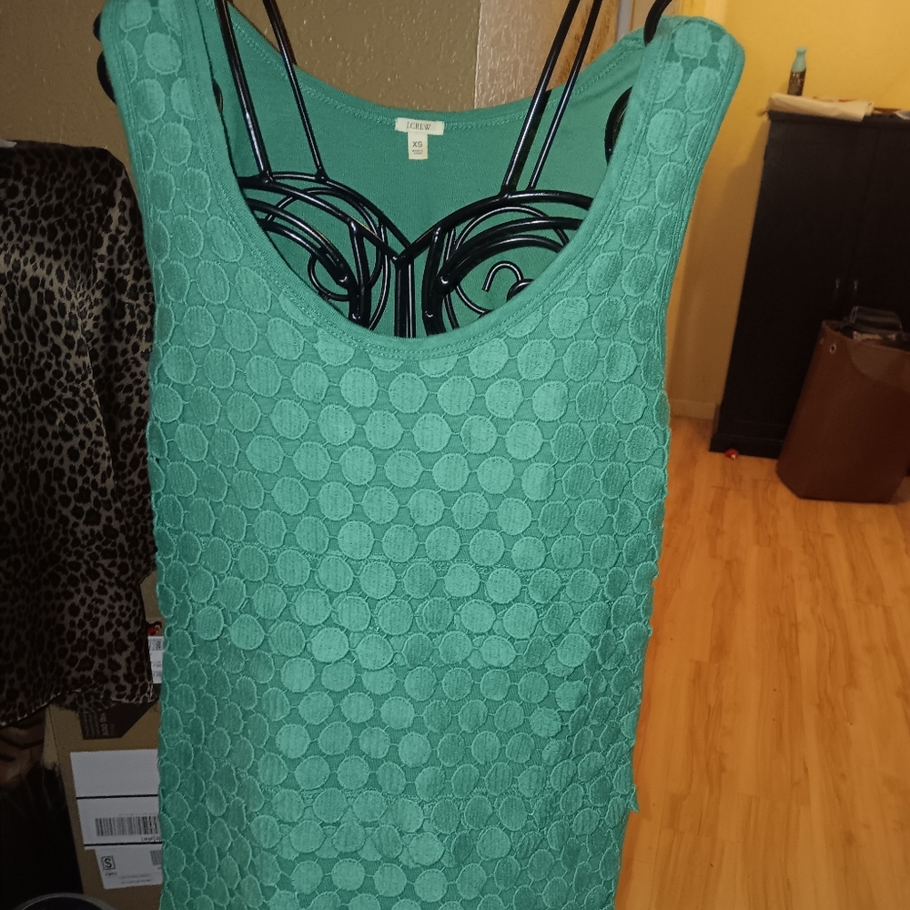 EUC J CREW Kelly Green Sleeveless Top Beautiful KNIT Cirles on Front